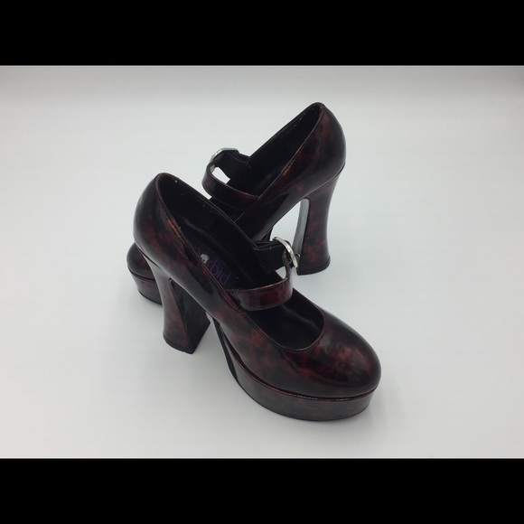 Hot Topic Shoes - Morbid Threads Hot Topic Vampire Heel size 7